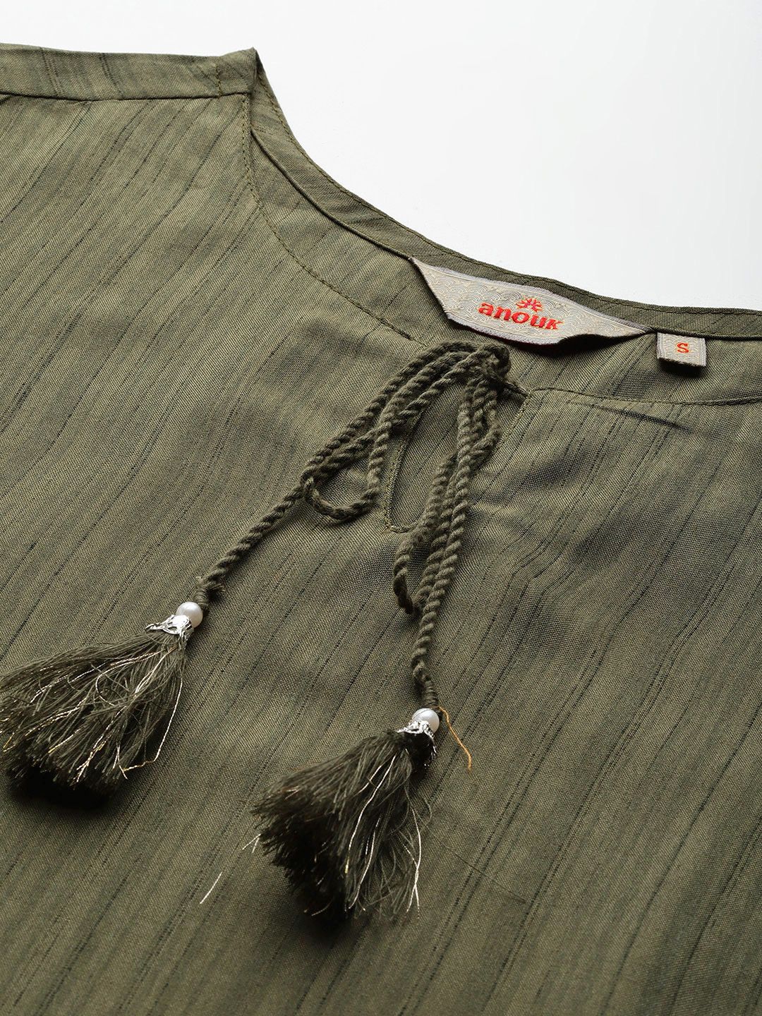Anouk Tie-Up Neck Striped Kurta
