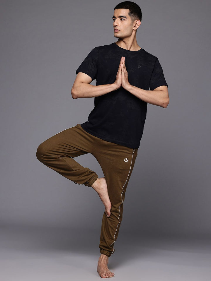 HRX by Hrithik Roshan Men Contrast Piping Detailed Yoga Joggers