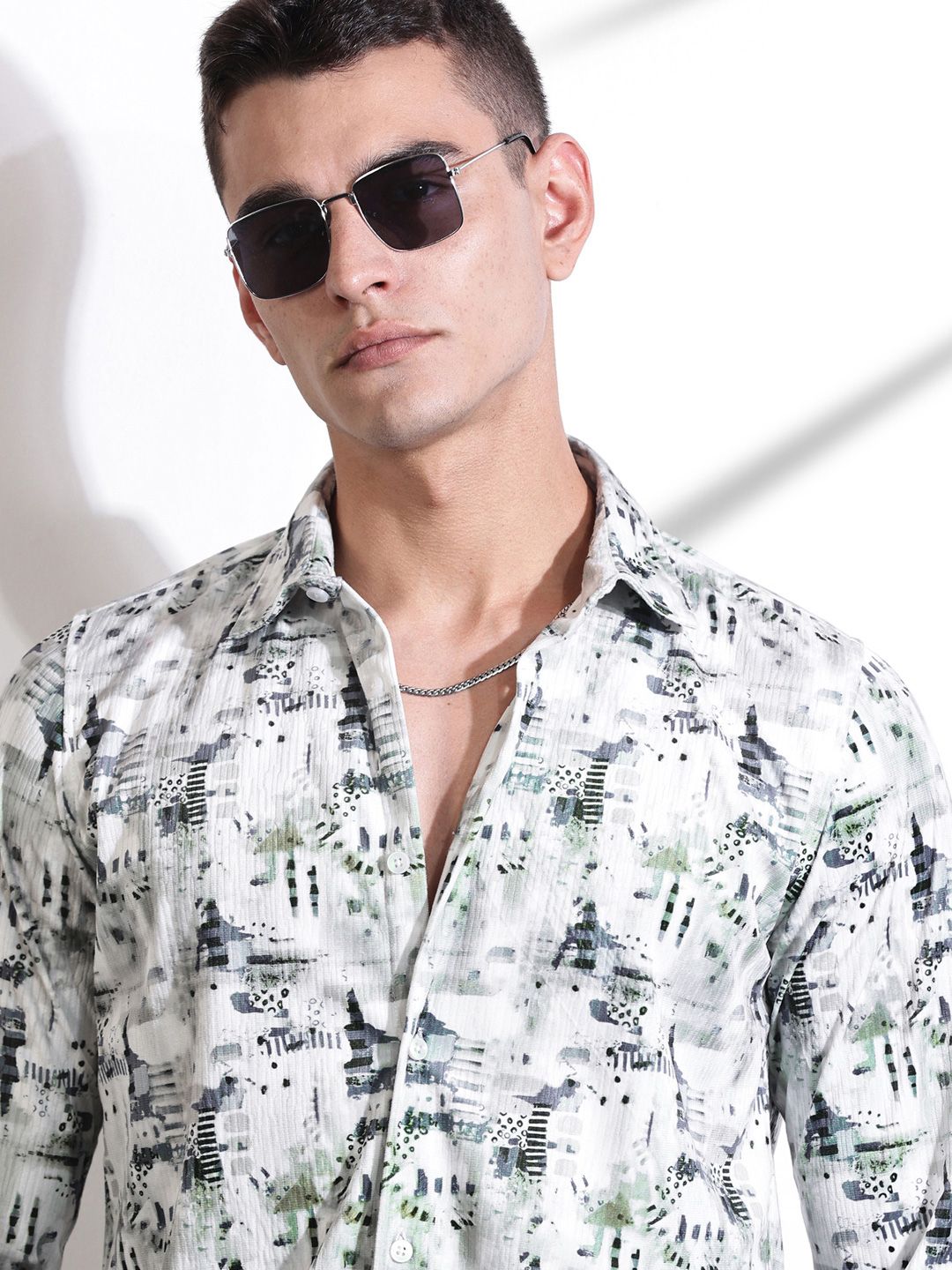 Thomas Scott Men Classic Slim Fit Spread Collar Abstract Printed Casual Shirt