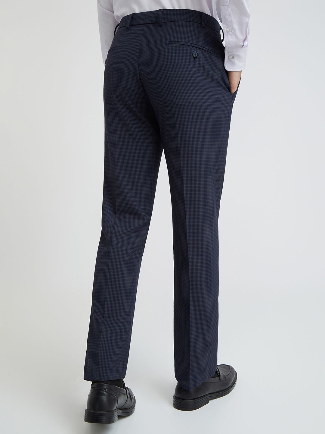 Park Avenue Men Checked Formal Trousers
