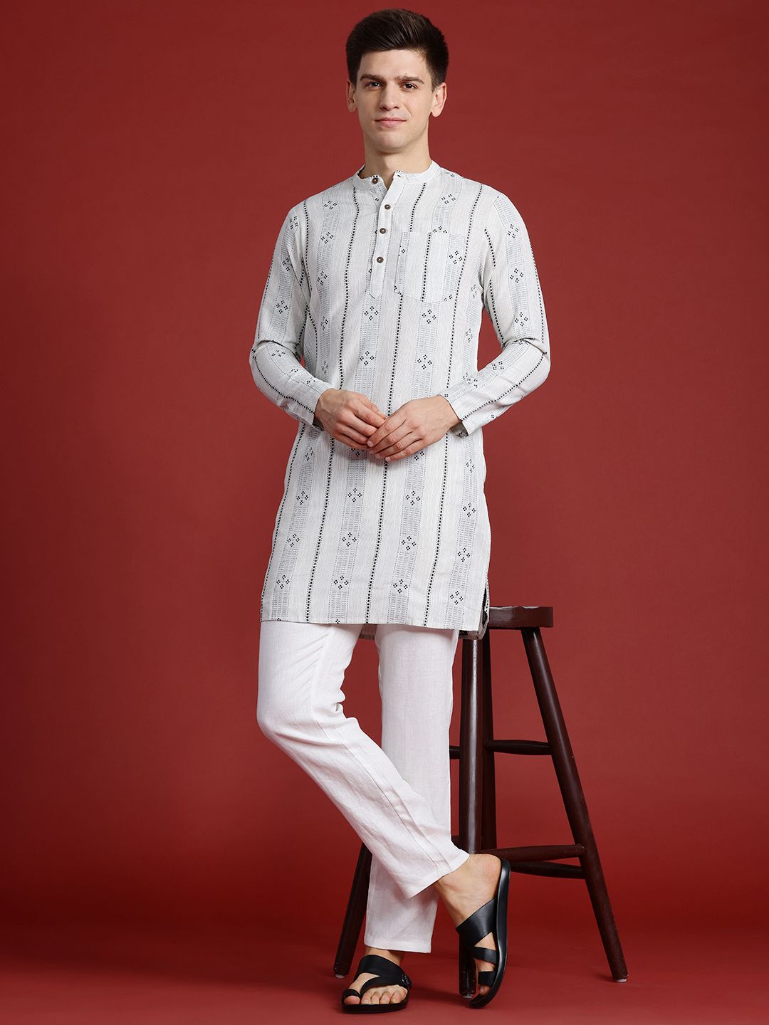 Anouk  Geometric Kantha Work Kurta
