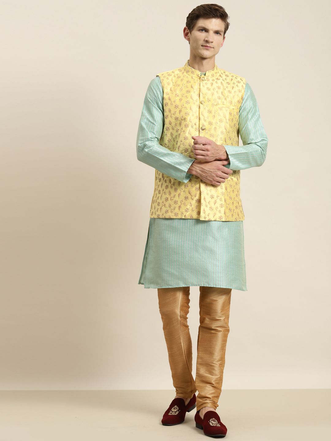 SOJANYA Men Sea Green Striped Kurta with Churidar & Nehru Jacket