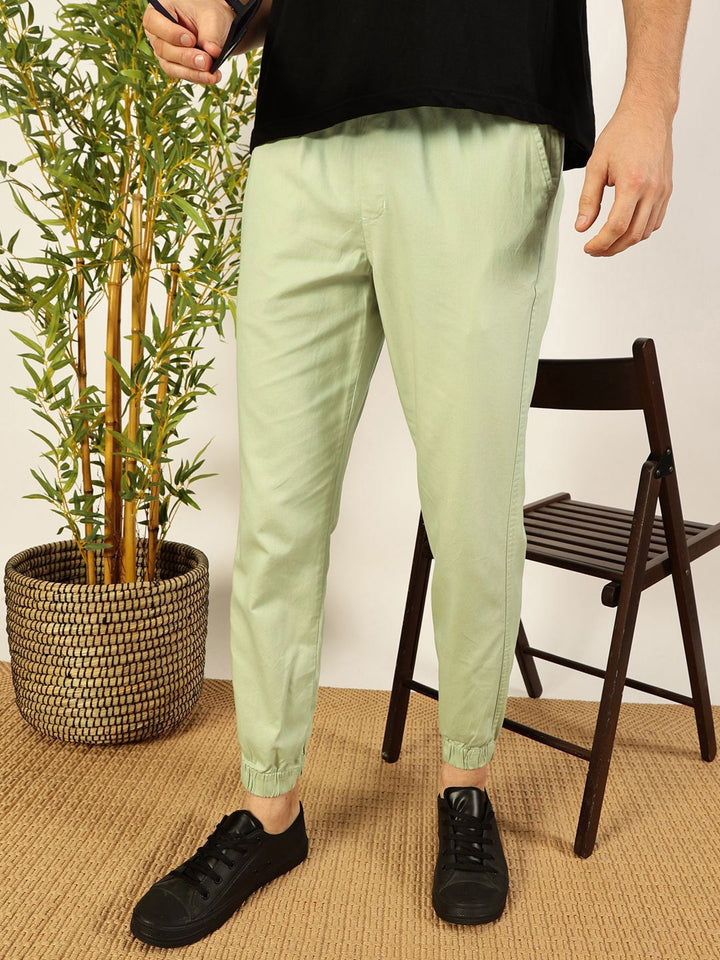 Thomas Scott Men Regular Fit Classic Easy Wash Mid-Rise Woven Joggers