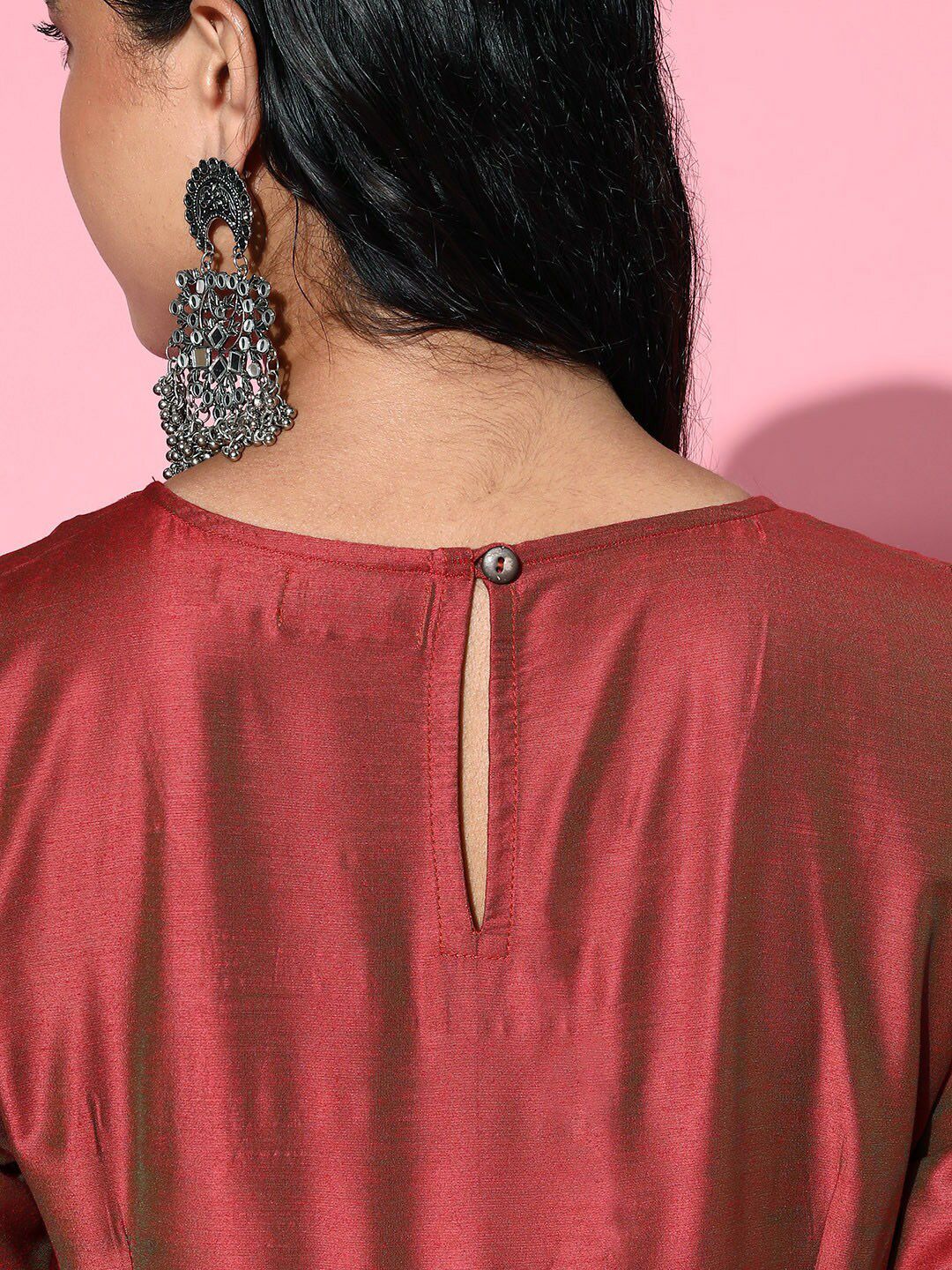 Shae by SASSAFRAS Women Rust Marron Embroidered Mirror Work Kurta with Trousers