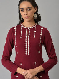 W Women Red Embroidered Keyhole Neck Thread Work Kurta
