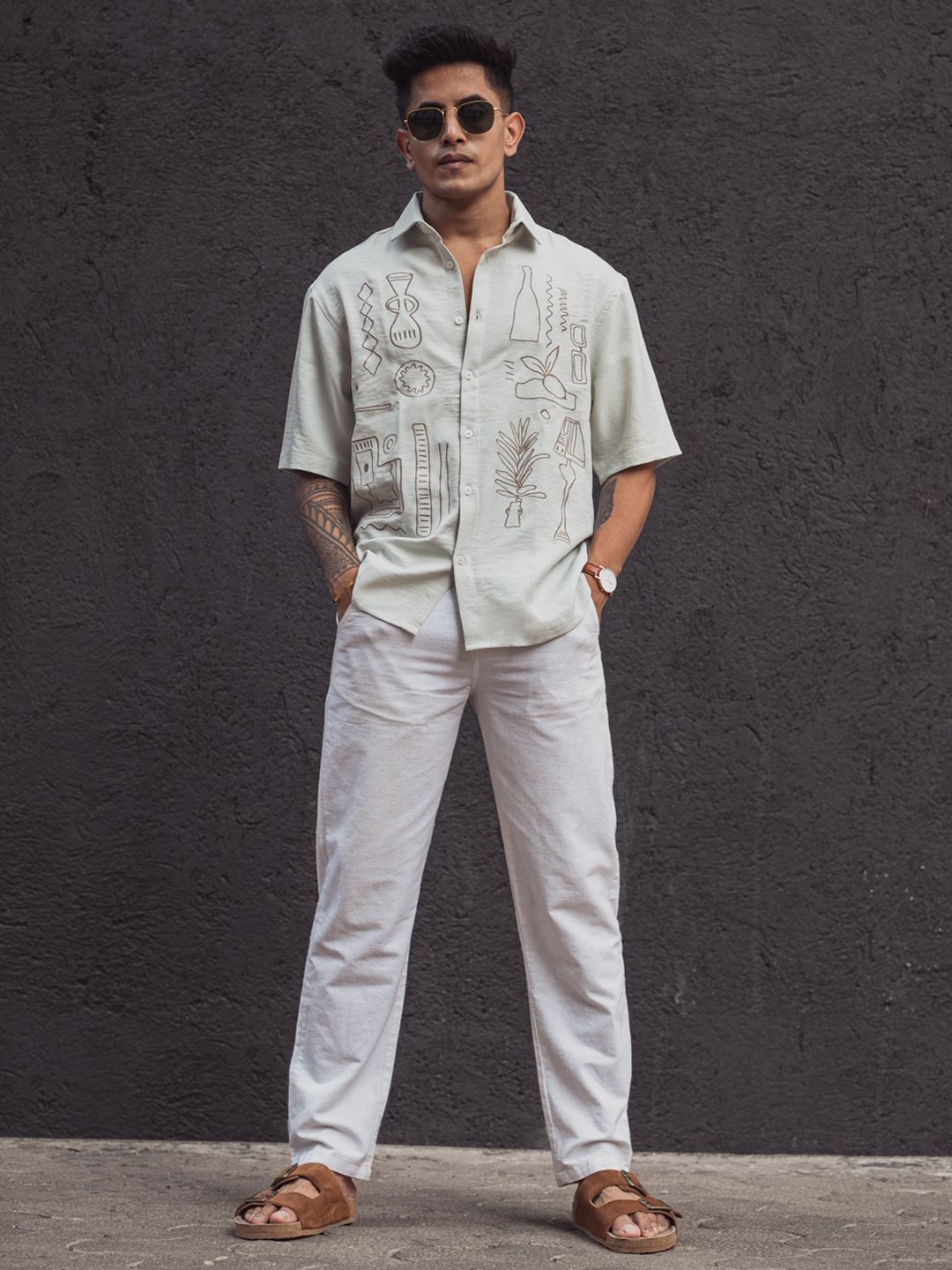 Powerlook Men Abstract Printed Spread Collar India Slim Casual Shirt
