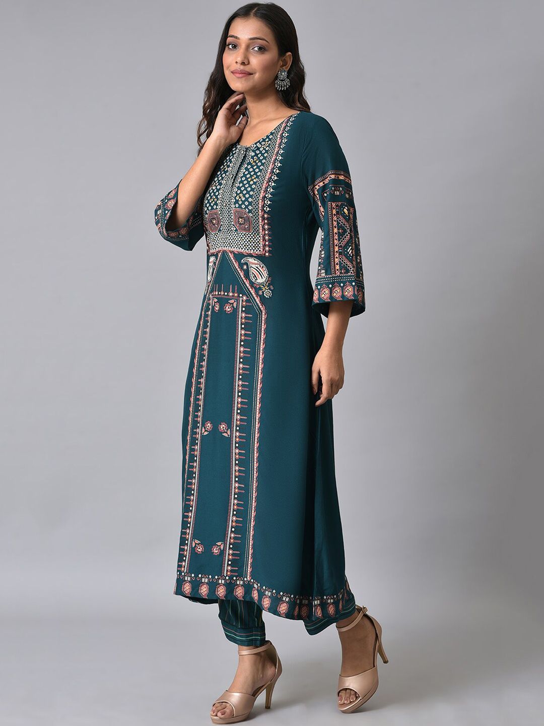 W Ethnic Motifs Printed Beads and Stones Work Straight Kurta with Trousers