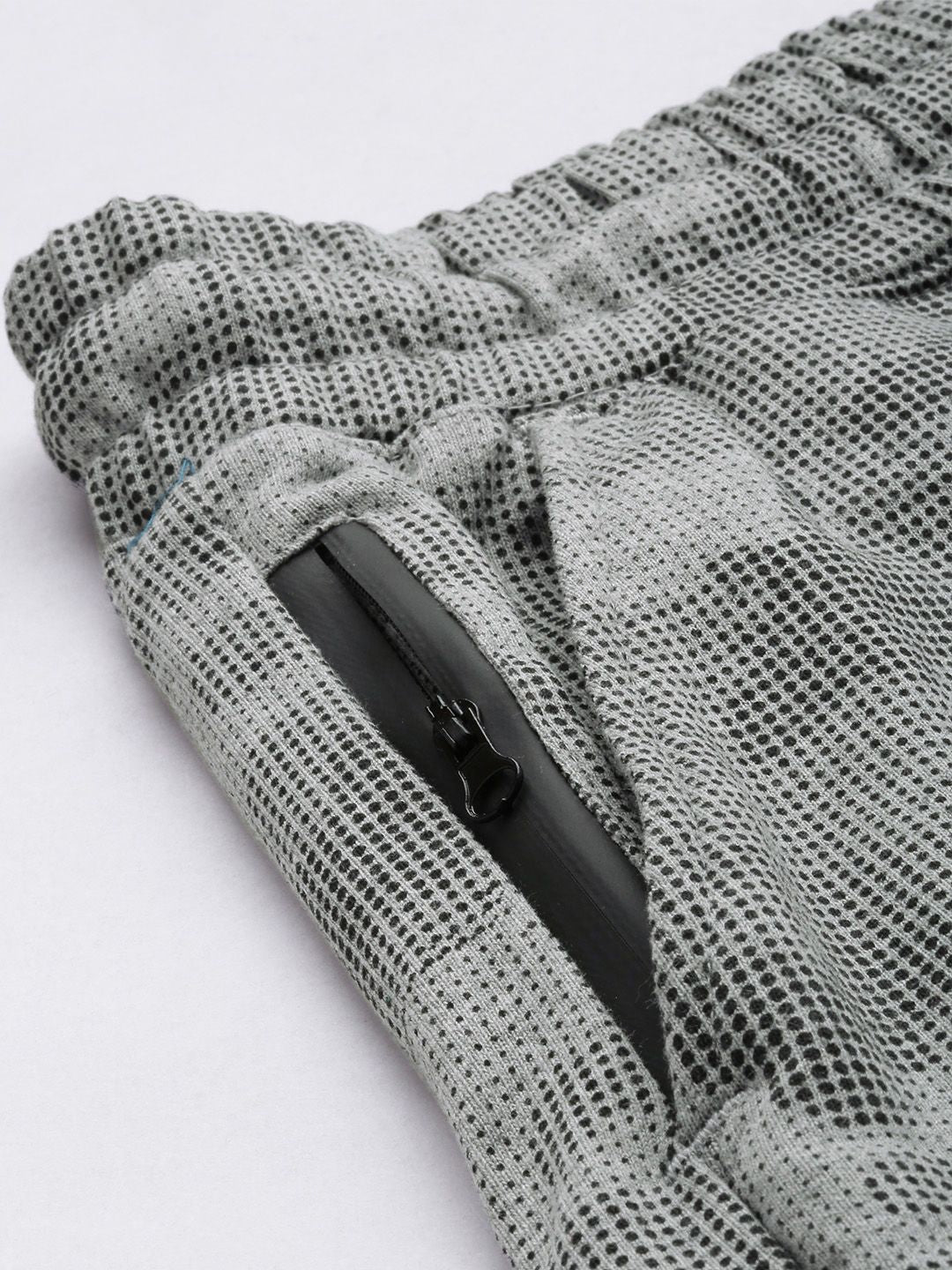 The Indian Garage Co Men Grey & Black Geometric Printed Shorts