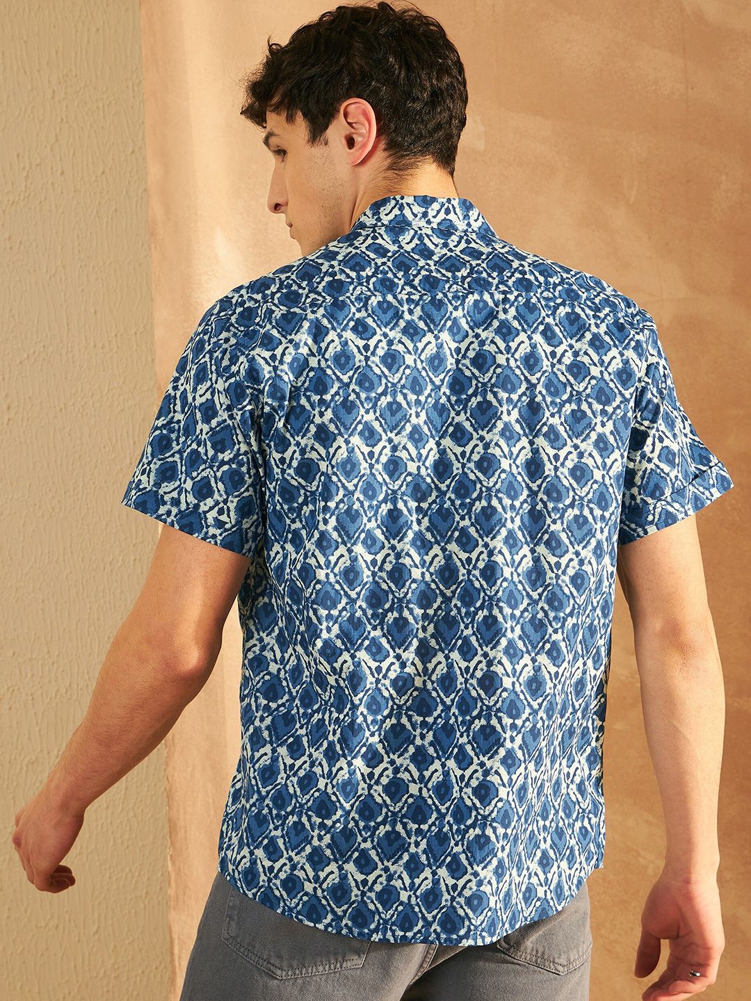 DENNISON Smart Printed Spread Collar Short Sleeves Cotton Lightweight Shirt