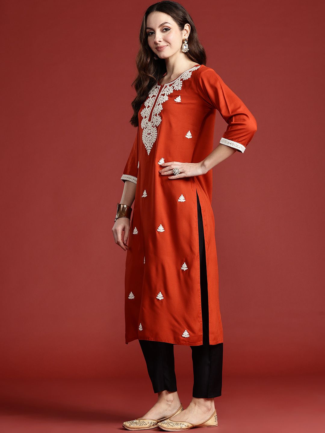 Indo Era Women Floral Embroidered Thread Work Kurta