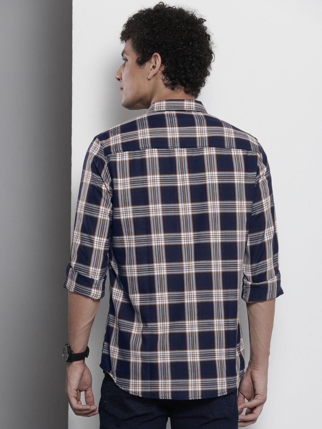 The Indian Garage Co Men Checked Casual Shirt