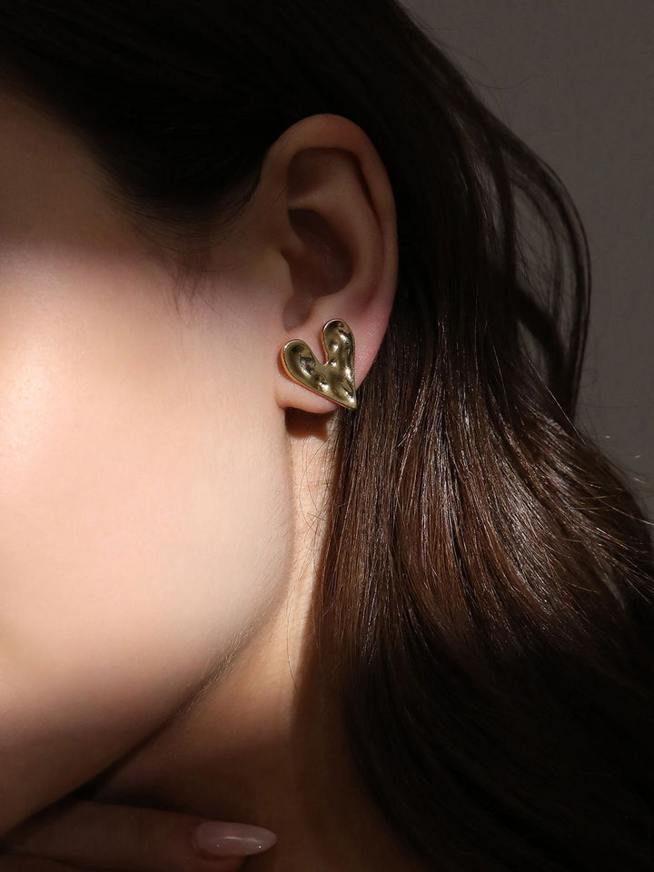 Anting -anting kancing kontemporari Sohi