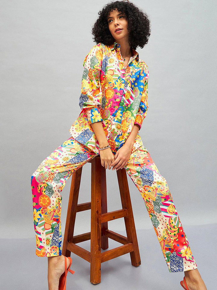 SASSAFRAS Yellow Women Floral Printed Straight Fit Trousers