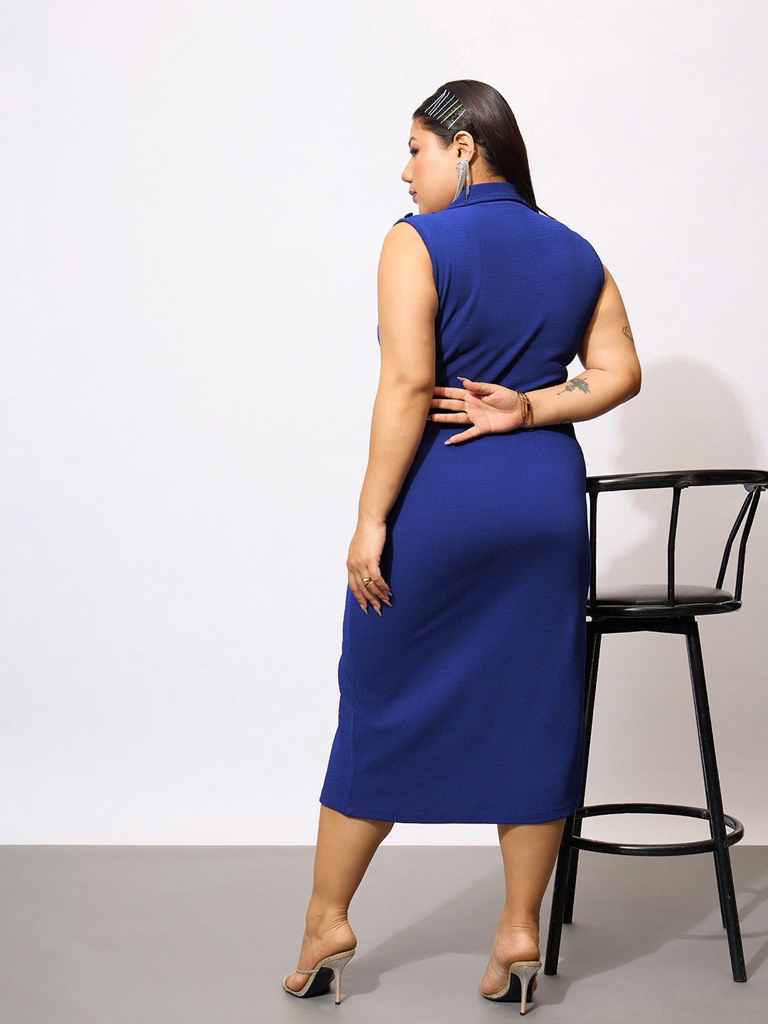 SASSAFRAS Curve Plus Size Shirt Collar Sleeveless Midi Wrap Dress With Belt