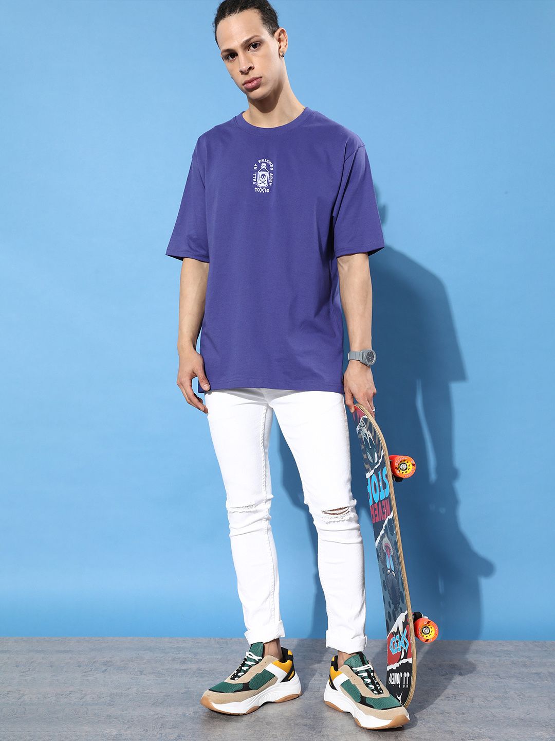 Difference of Opinion Men Blue Embroidered Oversize Pure Cotton Longline T-shirt