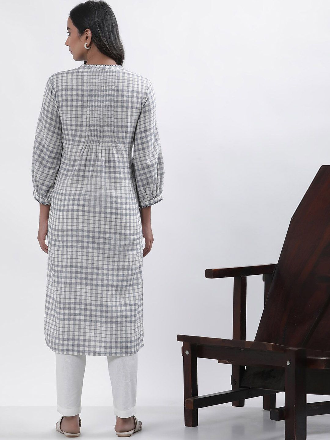 W Women Checked Mandarin Collar Kurta