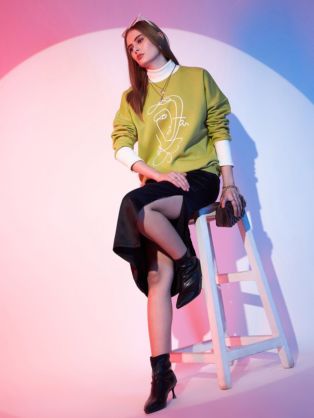 Street 9 Grafik Bercetak Turtle Neck Fleece Pullover Sweatshirt