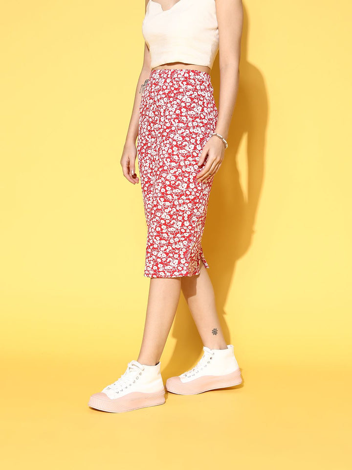 Berrylush  Stunning Red Floral Pencil Skirt