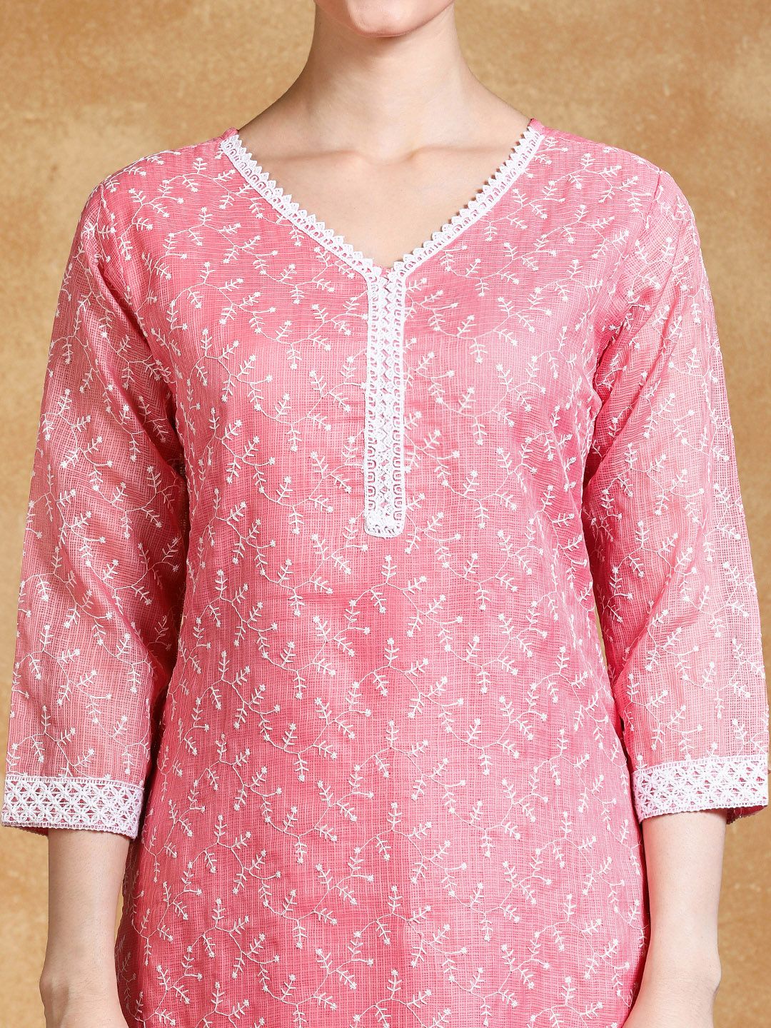Varanga Women Floral Embroidered Regular Thread Work Kurta with Trousers & With Dupatta