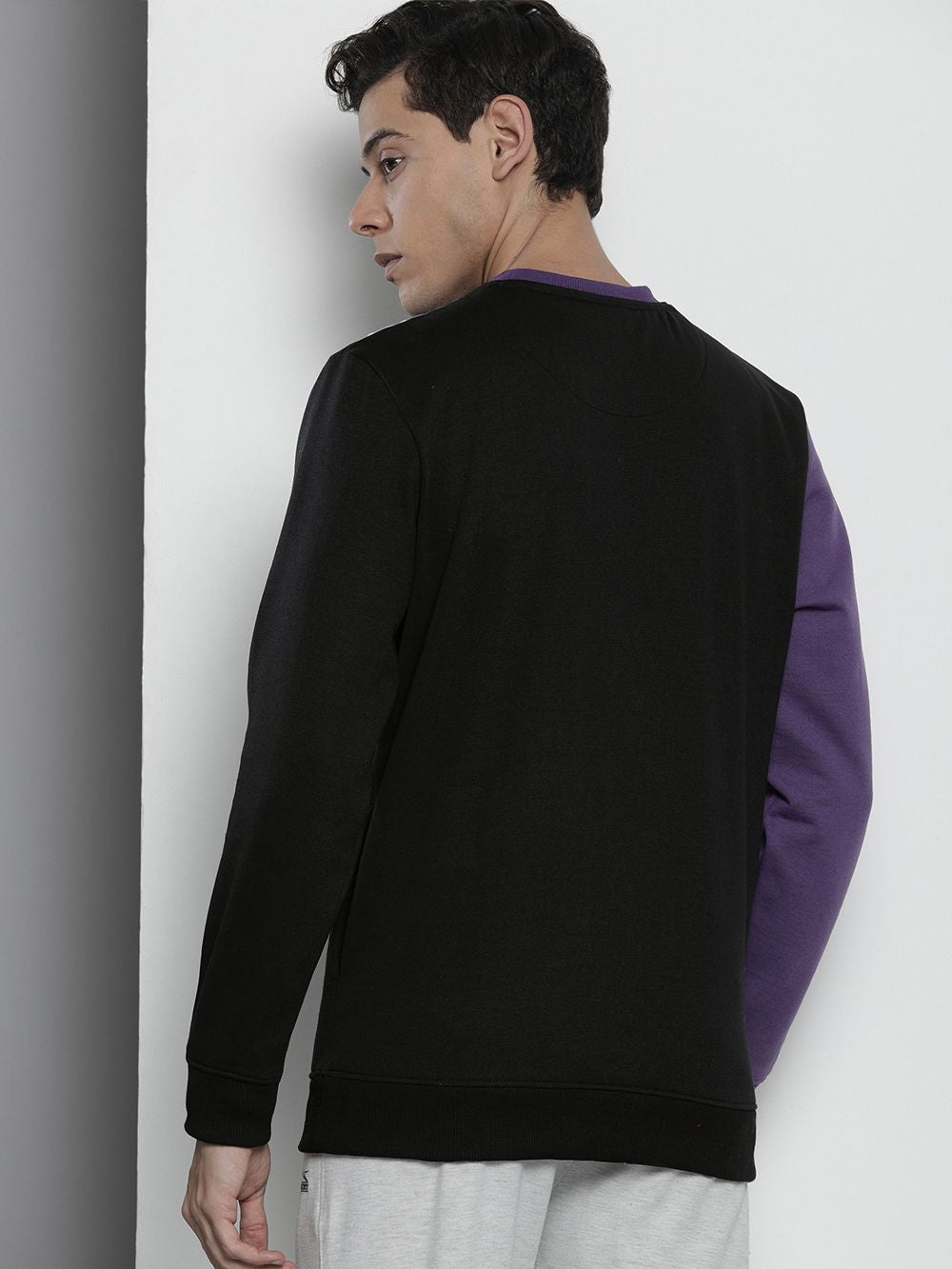 The Indian Garage Co Men Black &Purple Colourblocked Sweatshirt