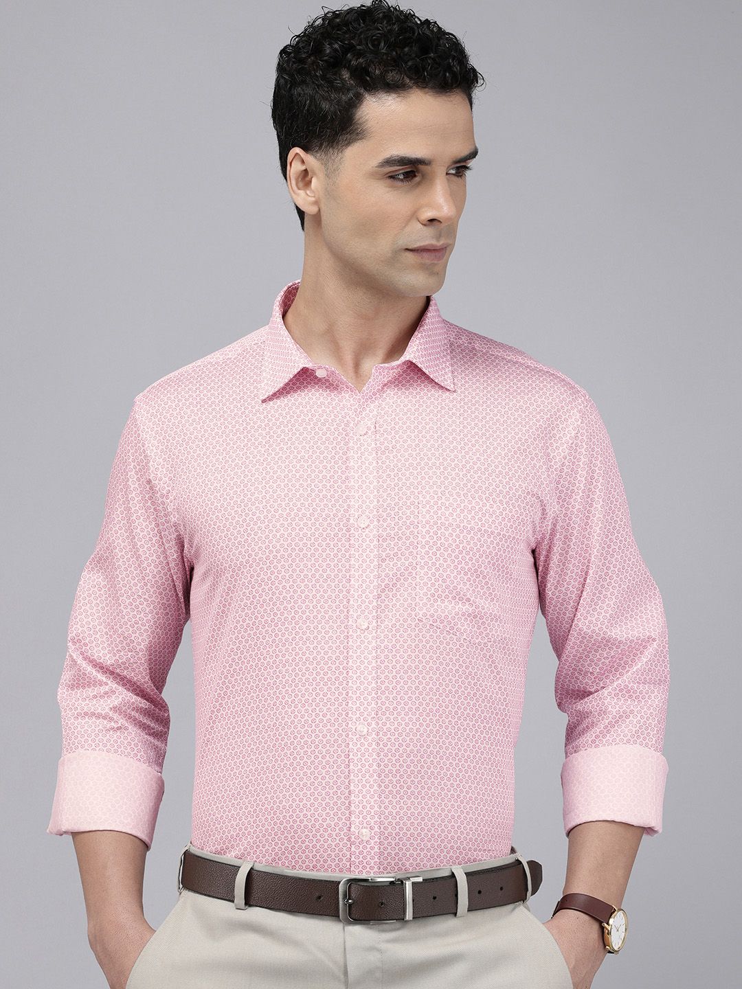 Park Avenue Pure Cotton Slim Fit Geometric Printed Formal Shirt