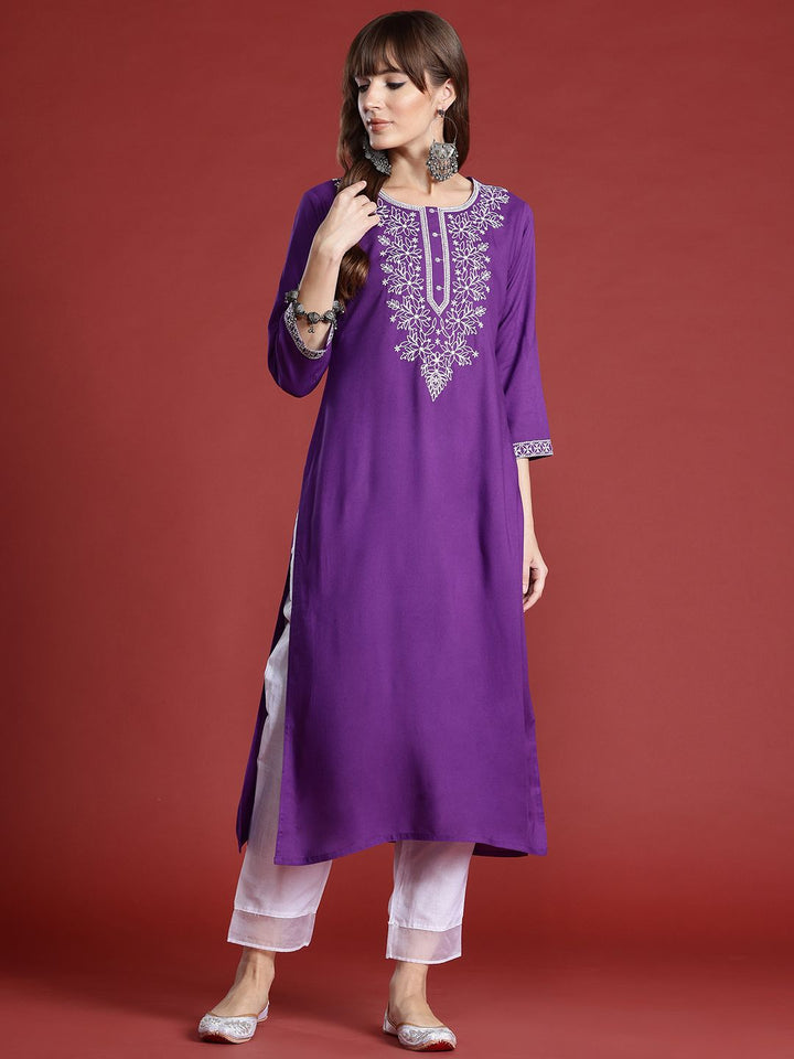 Indo Era Women Floral Embroidered Thread Work Kurta