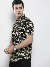 The Indian Garage Co Men Regular Fit Floral Printed Resortwear Shirt