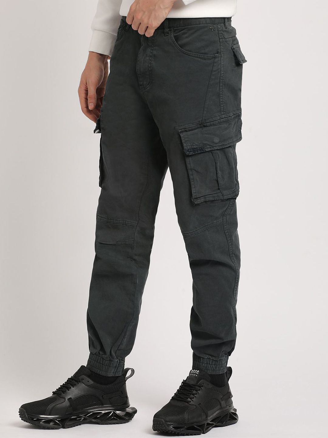THE BEAR HOUSE Men Mid Rise Solid Regualr Fit Cargo