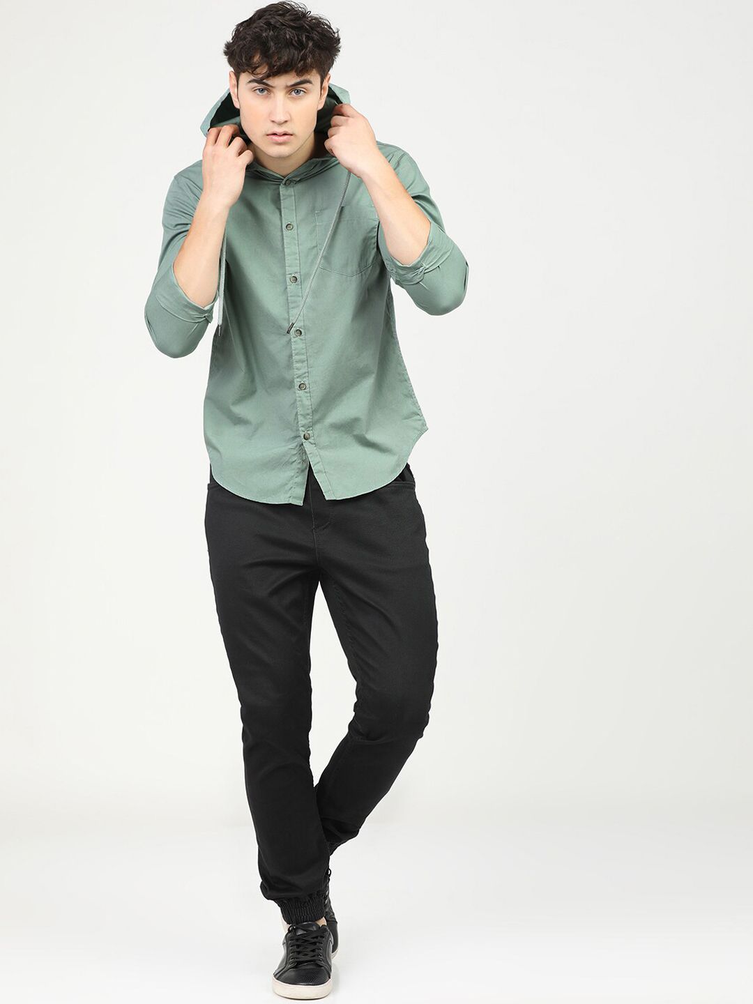 HIGHLANDER Men Green Slim Fit Opaque Casual Shirt