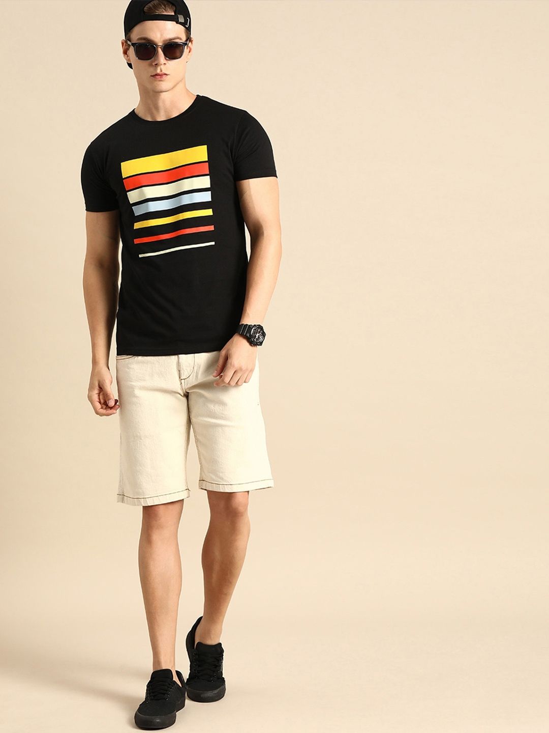 Bewakoof Men Black Printed Round Neck Pure Cotton T-shirt