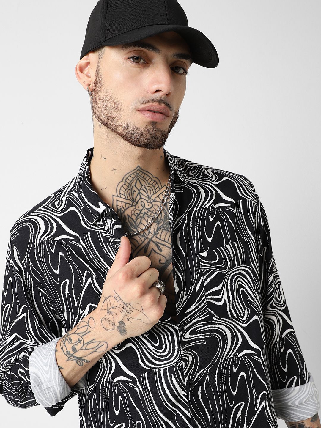VASTRADO Men Classic Slim Fit Opaque Printed Casual Shirt