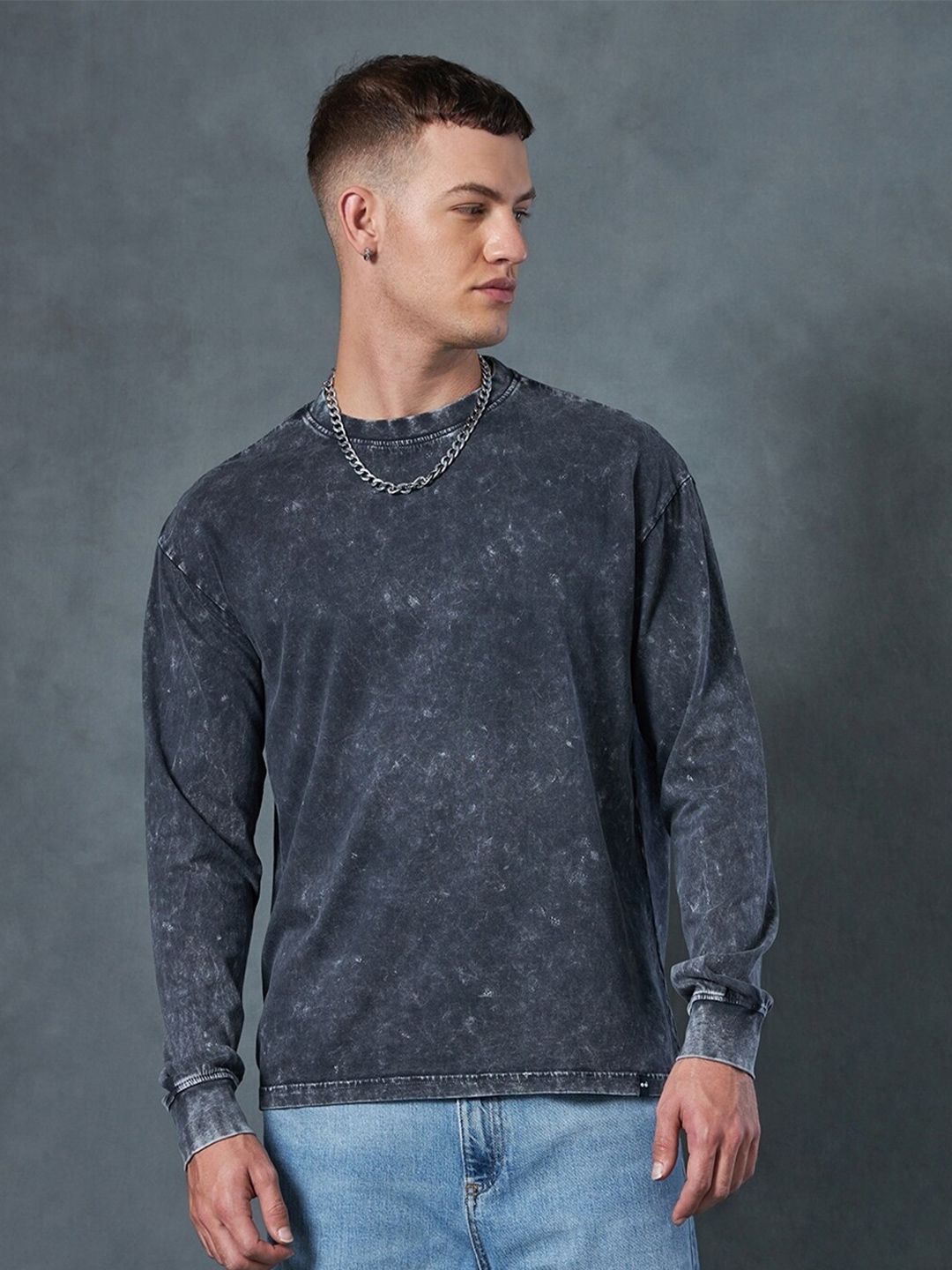 Bewakoof Self Design Drop-Shoulder Sleeves Oversized Acid Wash Cotton T-shirt