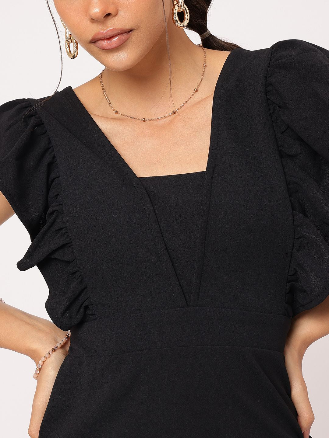 DressBerry Urban Elegance Ruffled Sheath Mini Dress With Slit