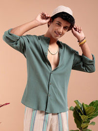 The Indian Garage Co Men Slim Fit Textured Mandarin Collar Resortwear Shirt