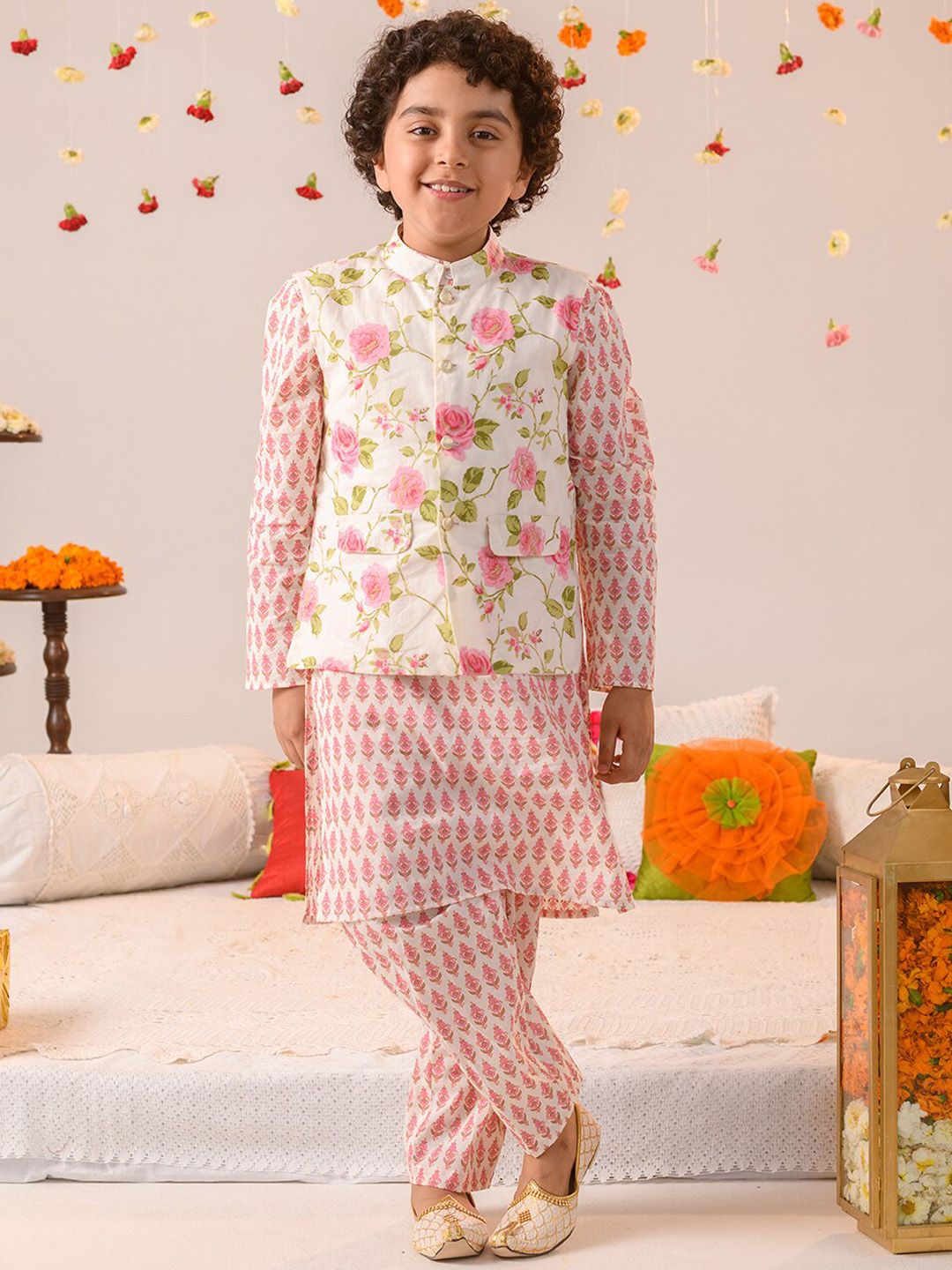 pspeaches Boys Floral Printed Regular Pure Cotton Kurta With Pyjamas And Nehru Jaket
