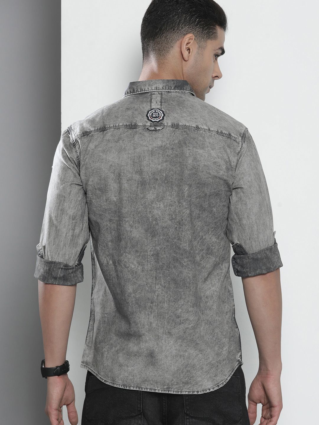 The Indian Garage Co Men Grey Checked Casual Shirt