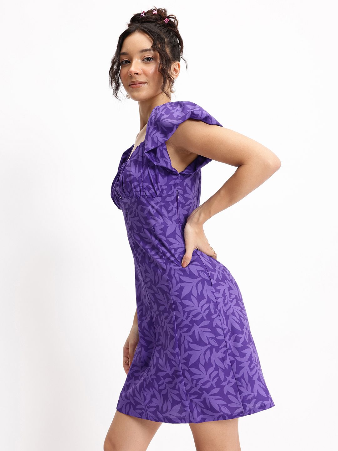 DressBerry Flowy & Flirty Leaf Empire Mini Dress