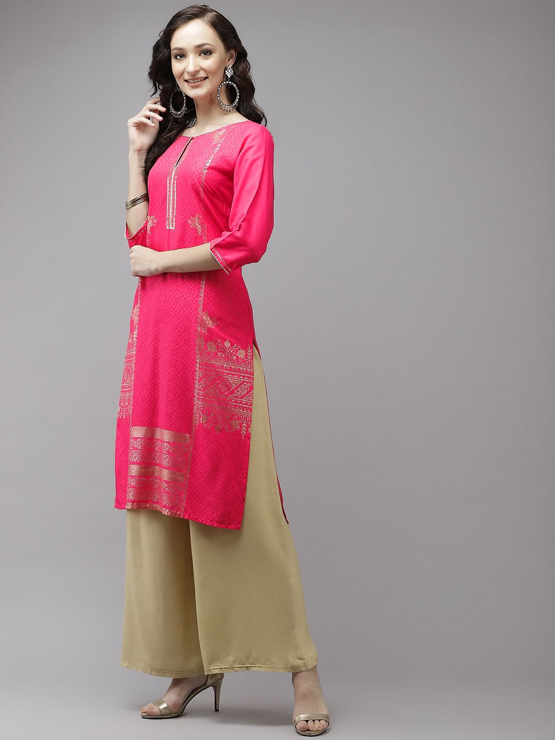 W Women Pink & Golden Geometric Printed Keyhole Neck Straight Kurta