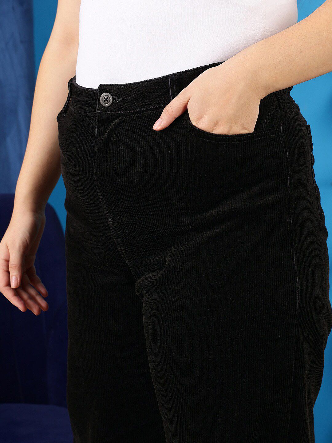 CURVY STREET Women Pure Cotton Loose Fit Trousers