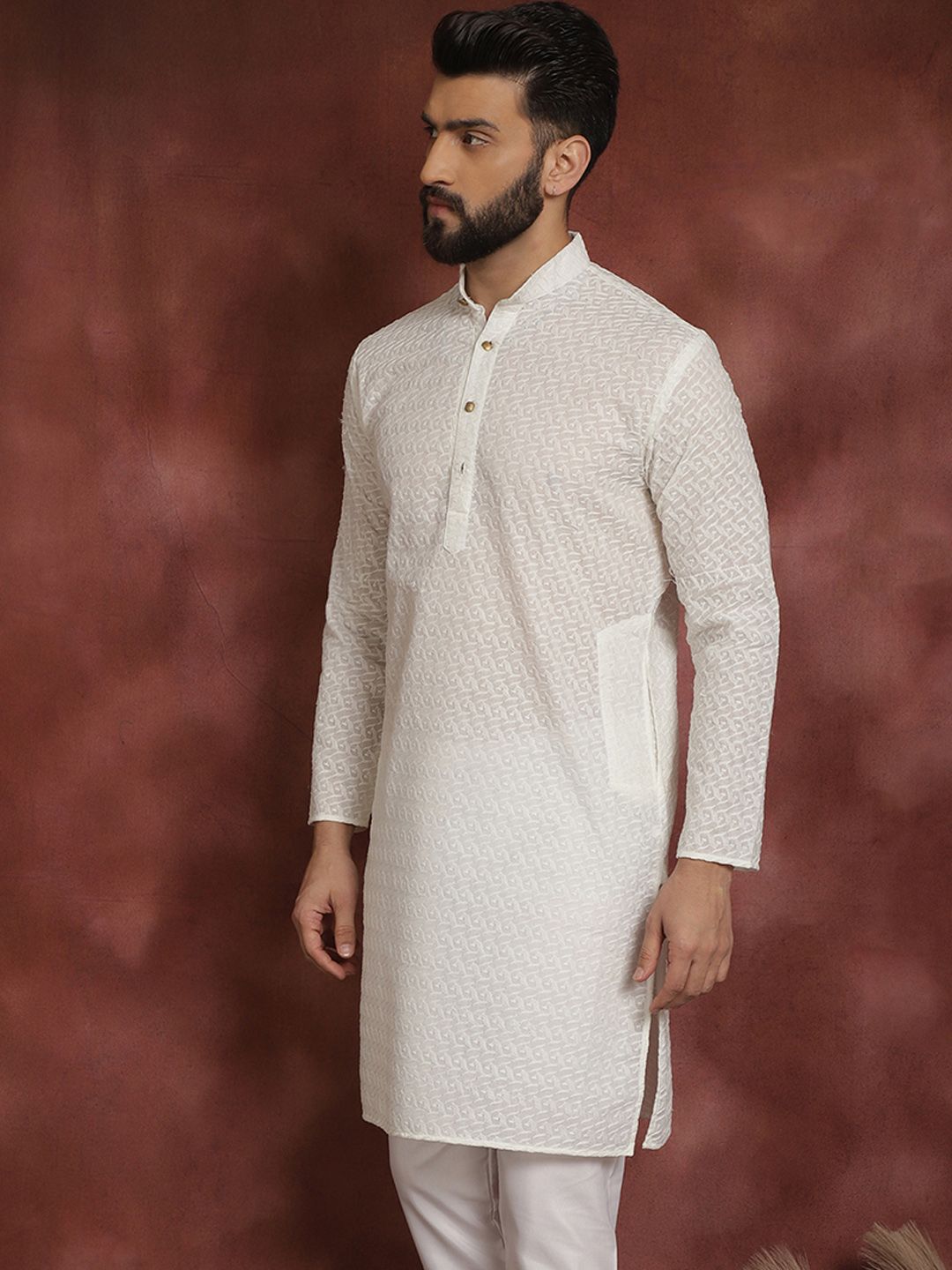 SOJANYA Men Cream-Coloured Embroidered Straight Kurta