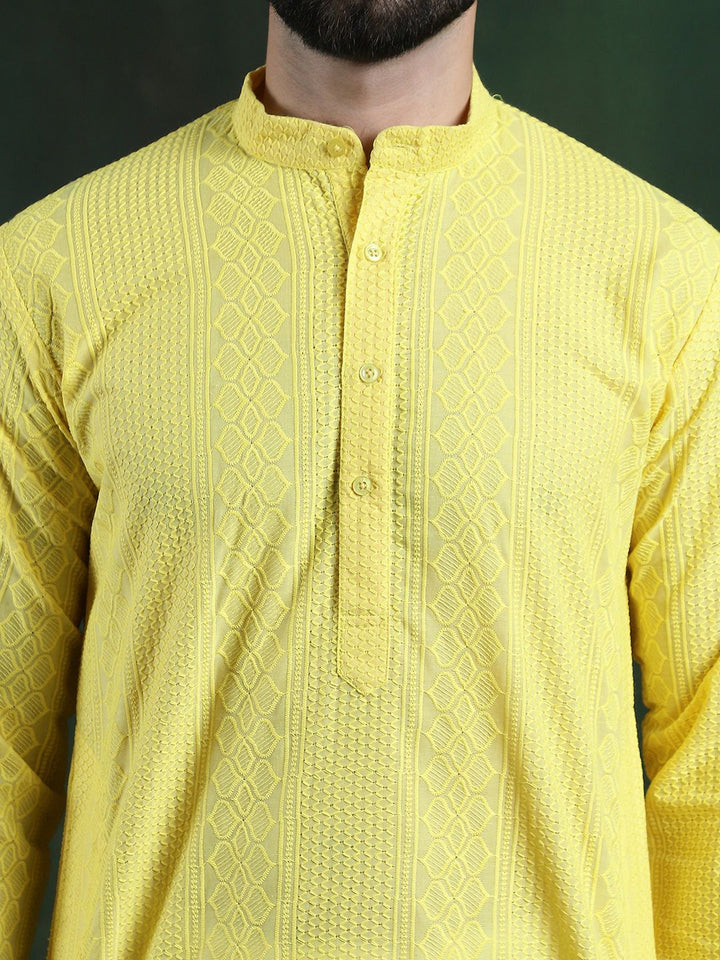 SOJANYA Ethnic Motifs Embroidered Mandarin Collar Thread Work Cotton Straight Kurta