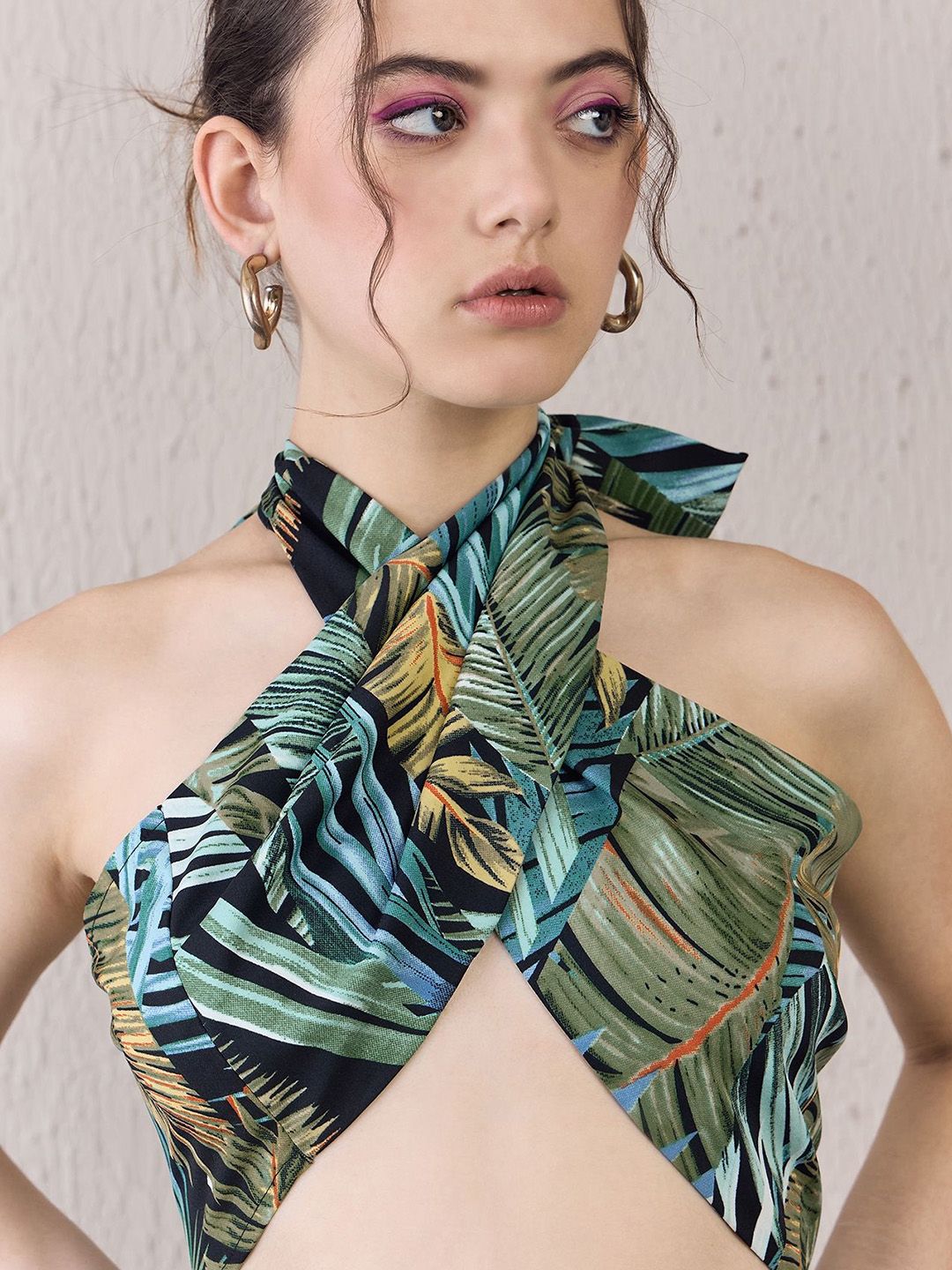 Berrylush Tropical Printed Bralette Crop Top