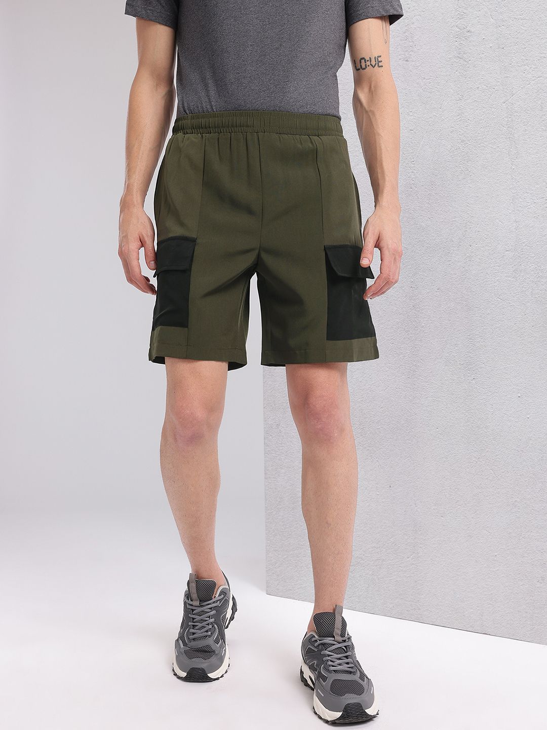 HRX by Hrithik Roshan Men Colourblocked Mid-Rise Cargo-Style Lifestyle Shorts