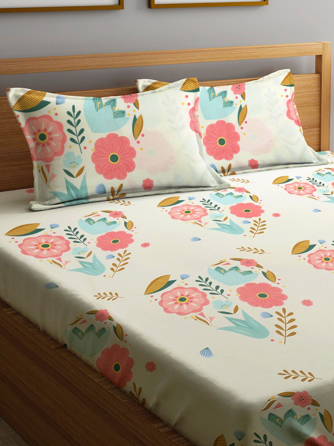 KLOTTHE White & Pink Floral 300 TC King Bedsheet with 2 Pillow Covers