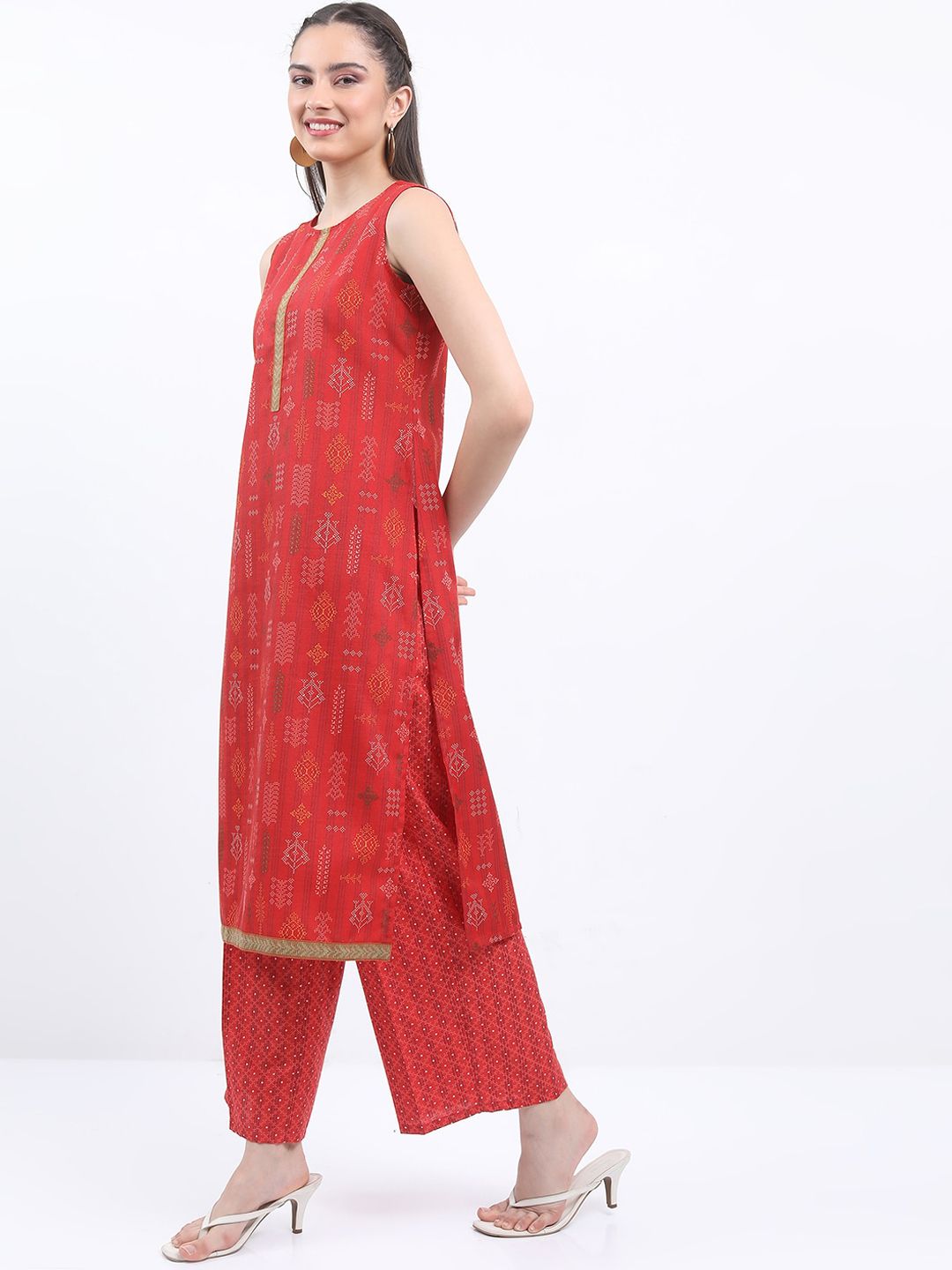 Vishudh Ethnic Motifs Printed Regular Kurta with Palazzos