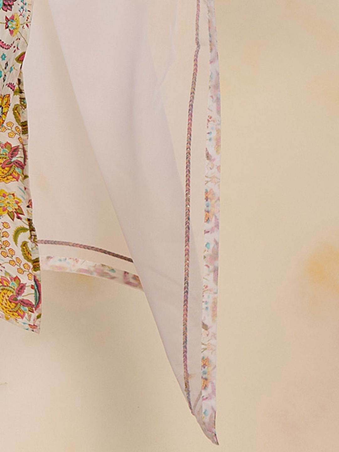 Indo Era Women Floral Printed Regular Thread Work Pure Cotton Kurta with Trousers & With Dupatta