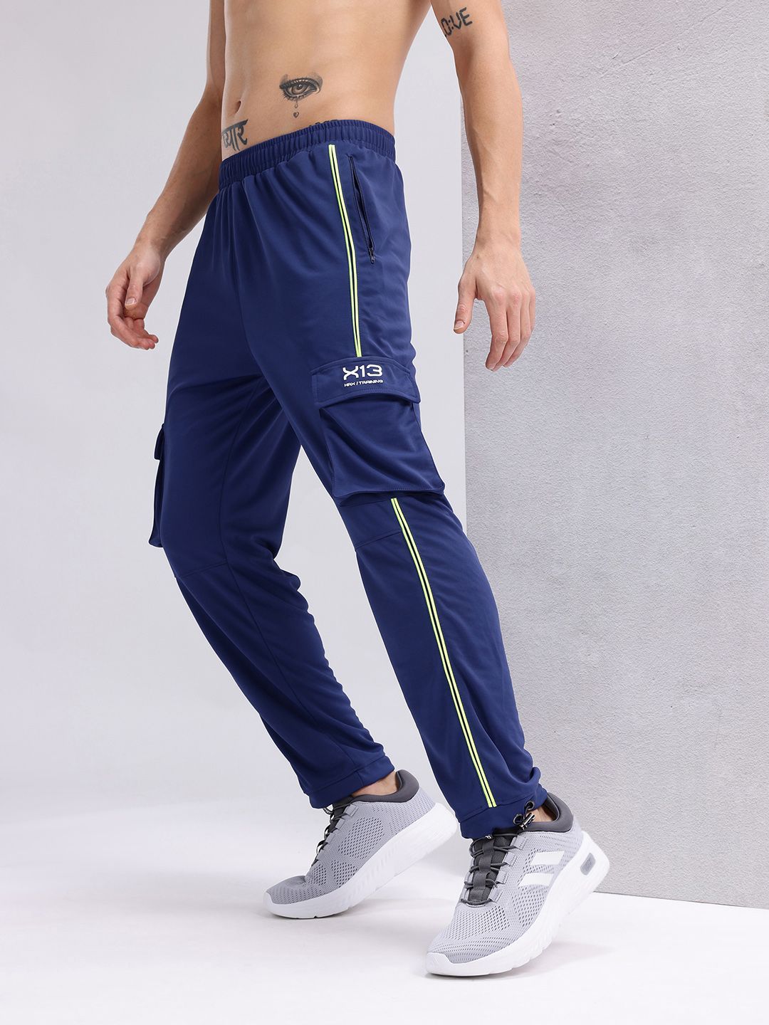 HRX by Hrithik Roshan Men Rapid-Dry Cargo Style Training Joggers