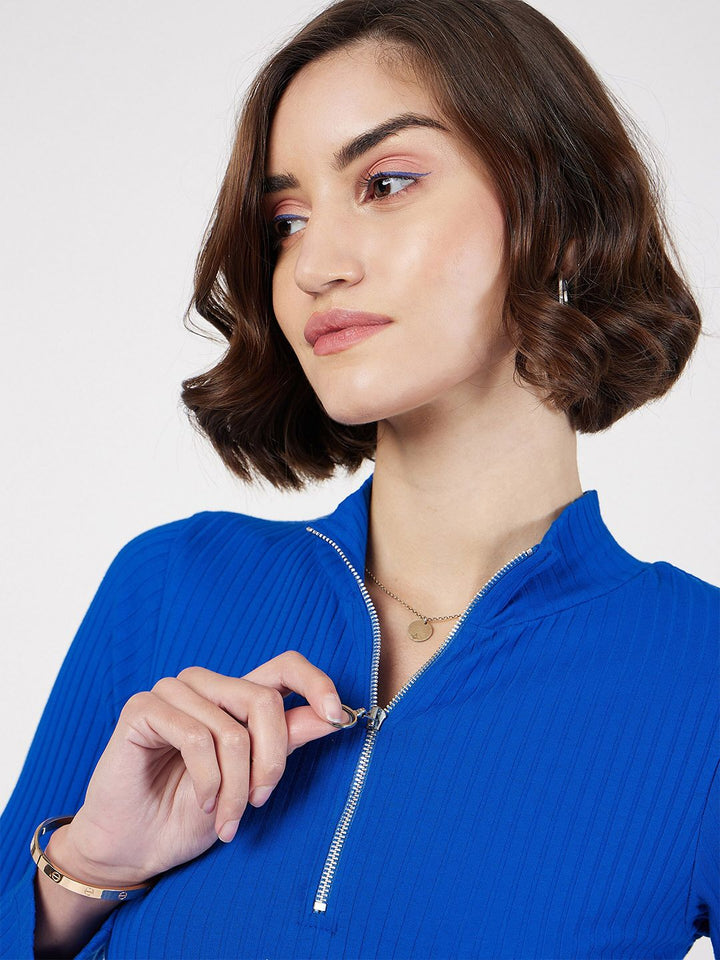 SASSAFRAS Blue Front Zipper Ribbed Top