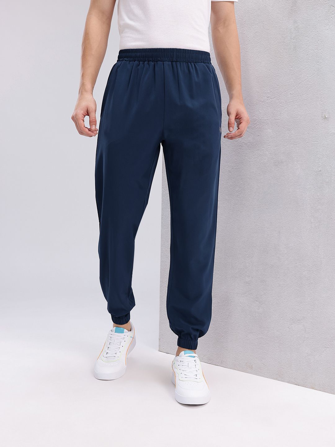 HRX by Hrithik Roshan Men Mid-Rise Regular Fit Rapid-Dry Running Joggers