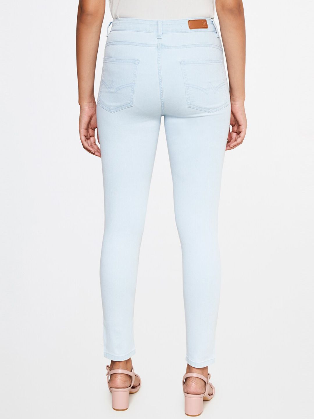 AND Women Skinny Fit Mid-Rise Jeans